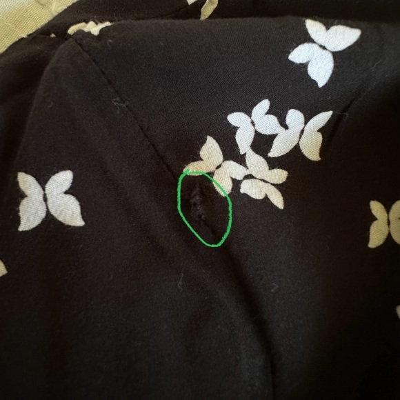 Gap Butterfly Blouse Size:Medium - Picture 7 of 7